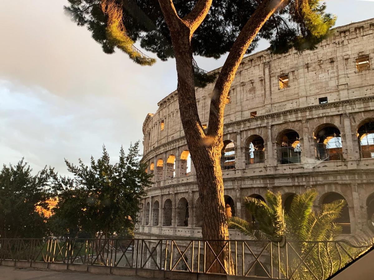 Casa 'SPA THERMAE COLOSSEO' Roma Exterior foto